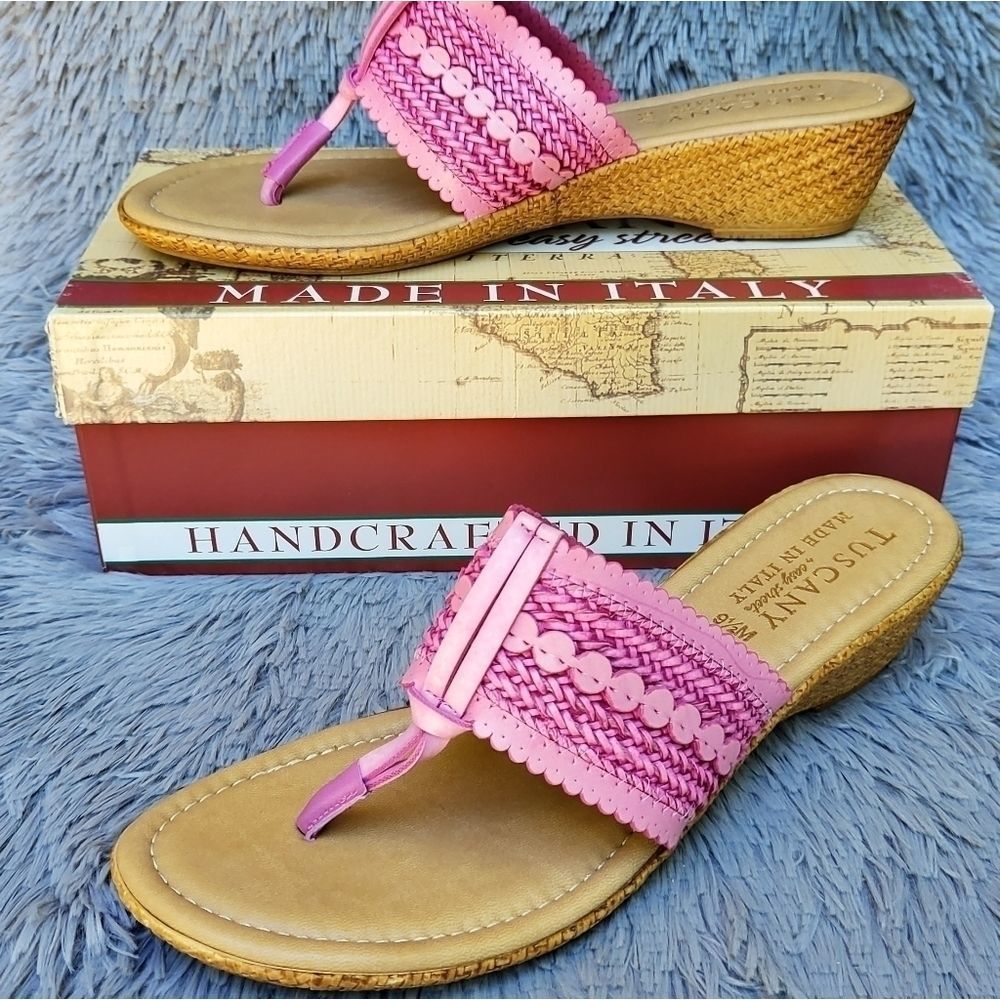 Easy Street Tuscany Venice Fuchsia Sandals